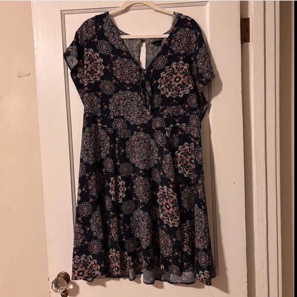 Torrid Mini Challis Tie-Front Dress 2 - Picture 4 of 5